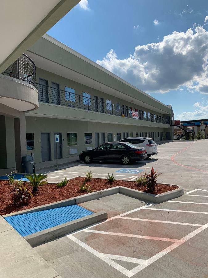 Scottish Inns And Suites Scarsdale Houston Exterior photo